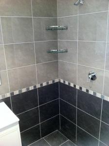 384542_181835168573371_436816193_n