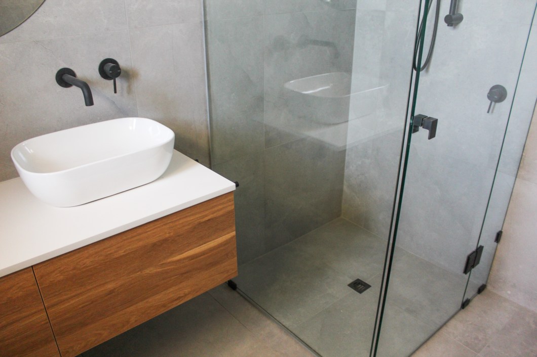 Cons Of Frameless Shower Screens