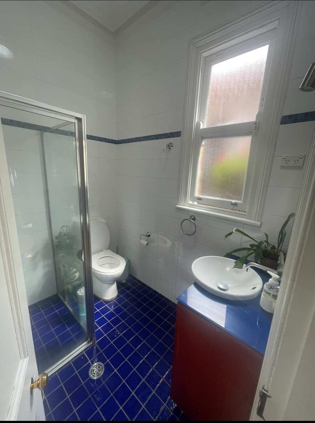 Tiny Bathroom Advice