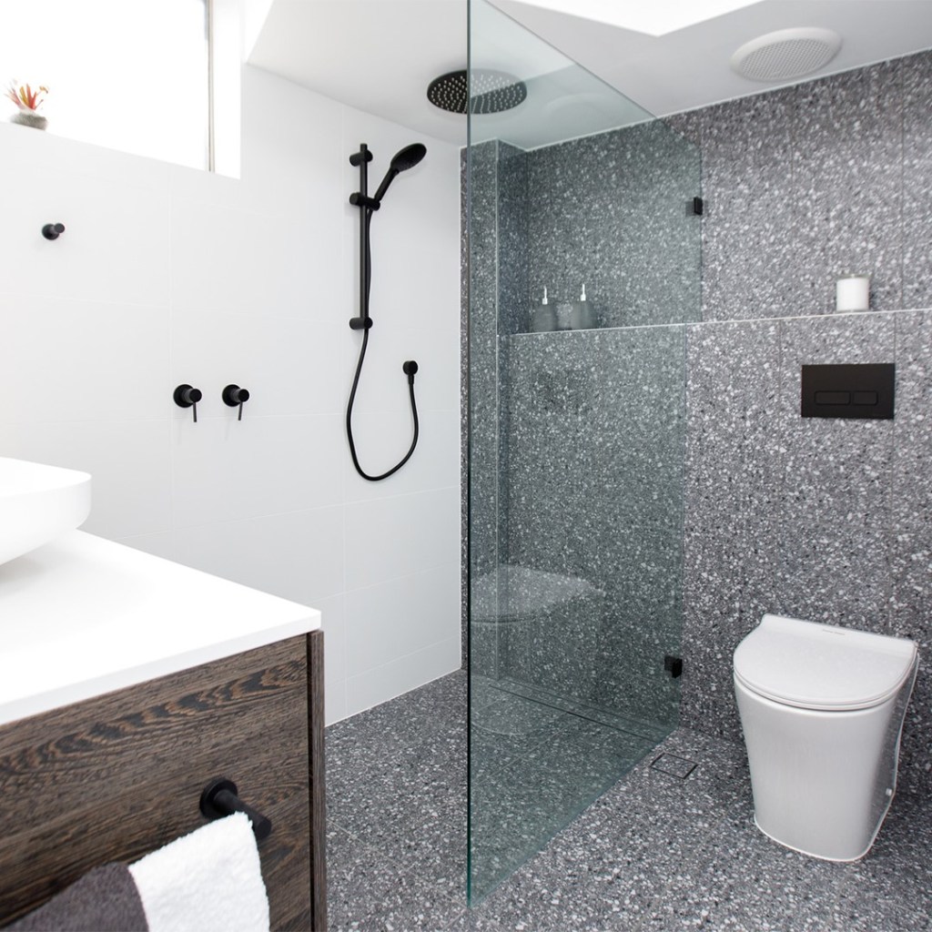 This image has an empty alt attribute; its file name is 138065261_3237513063020627_2080982312959466662_o.jpg