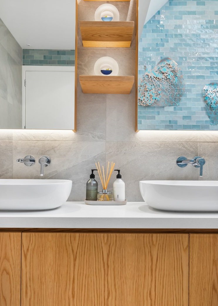 Mirror Cabinet Strip Lighting