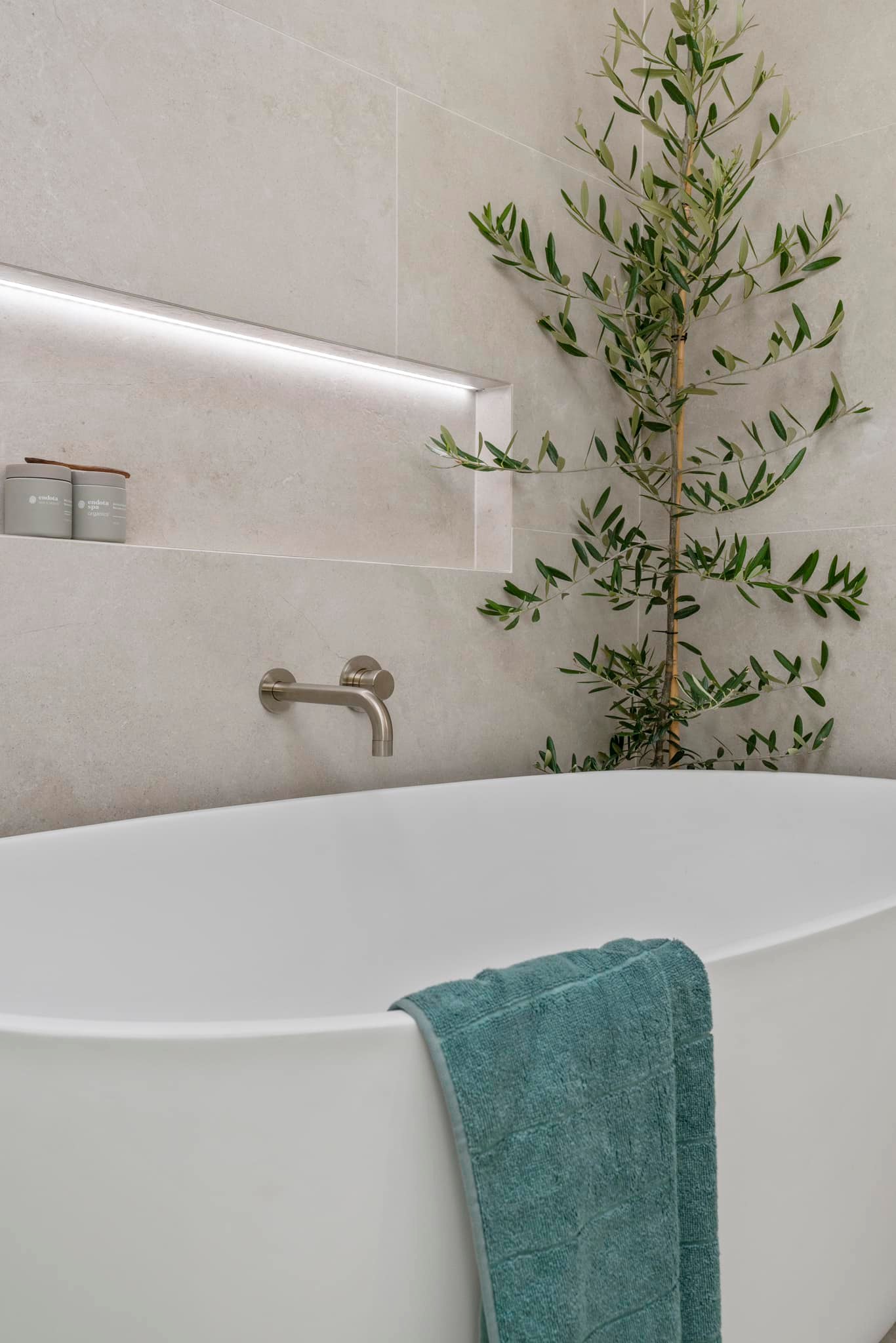 Strip Lighting Niche