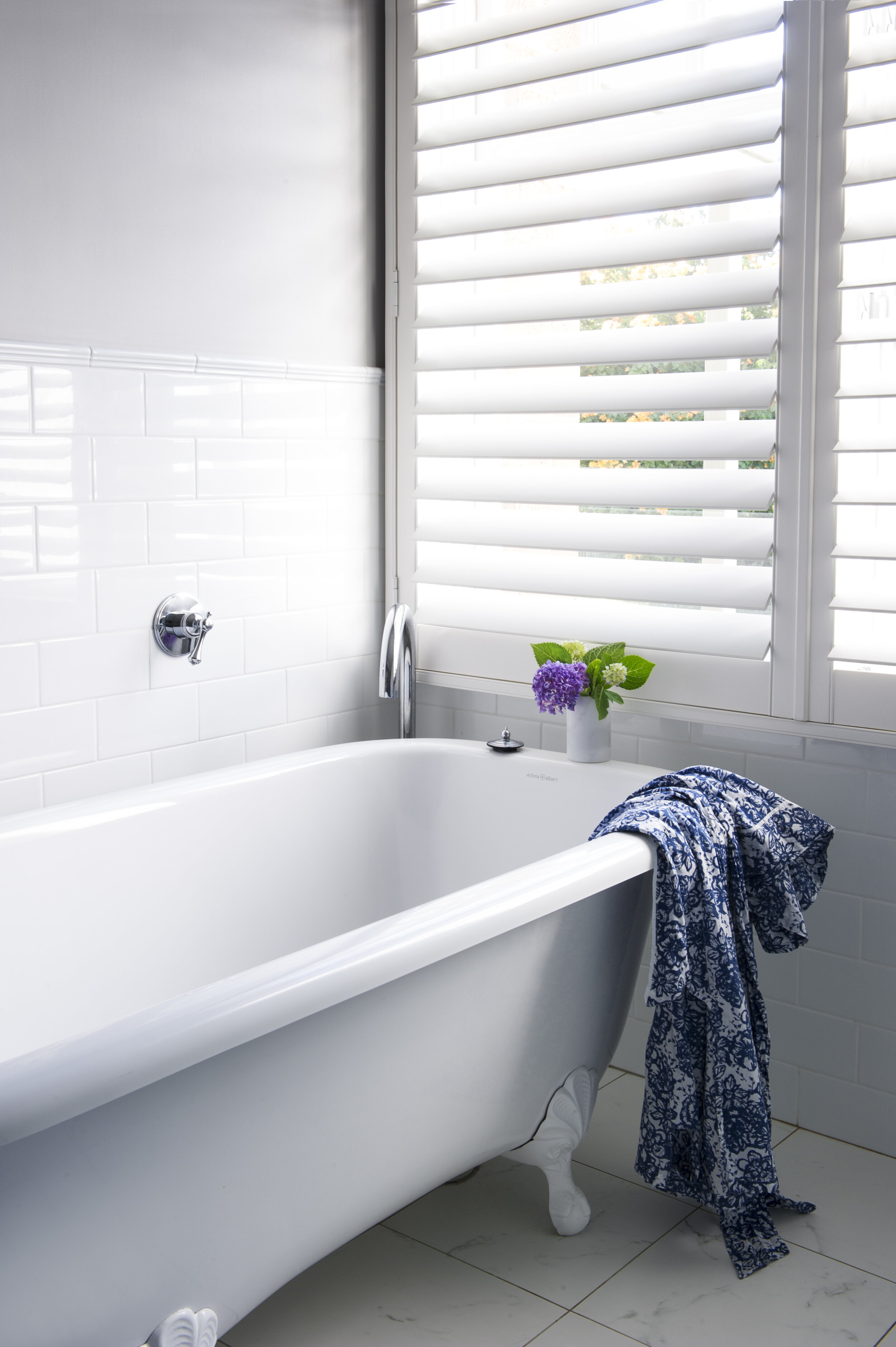 What kind of window goes in a bathroom?