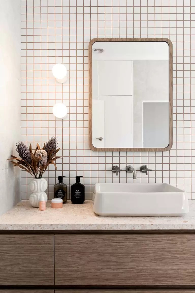 Best Vanity Wall Lights - MJ Harris Group