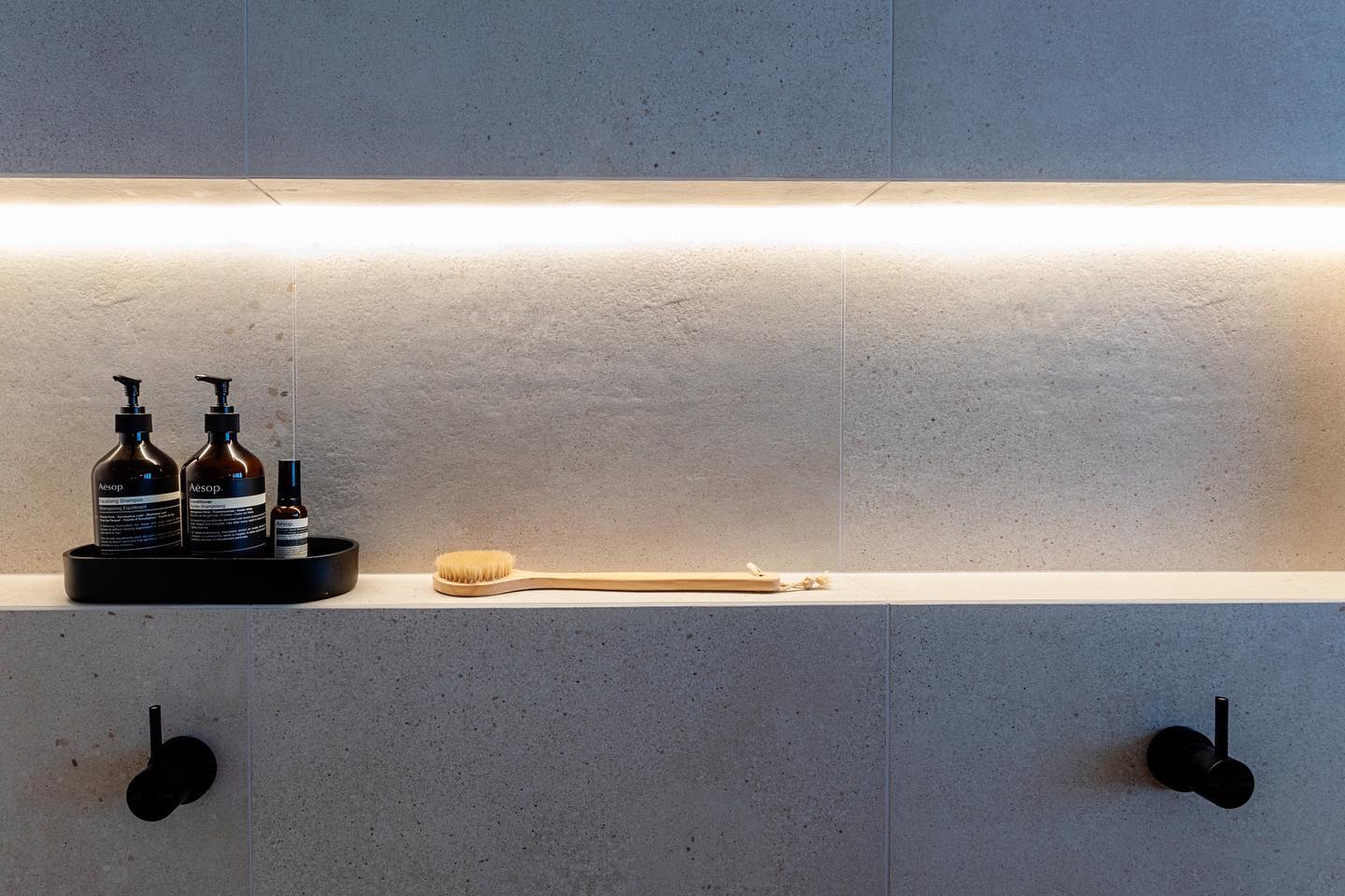 Light Up Shower Niche