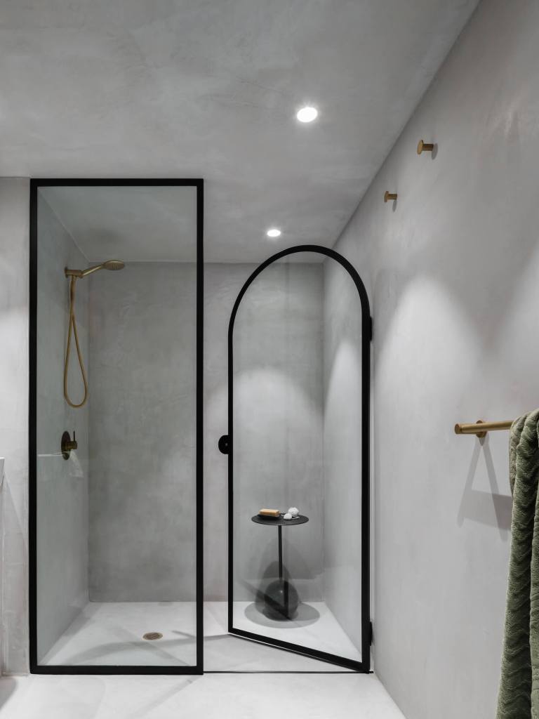 Black Frame Curved Shower Screen