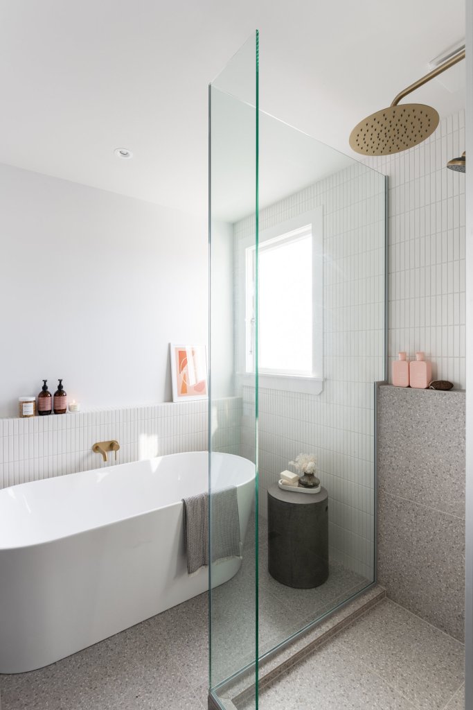 Half Walls In Shower Area